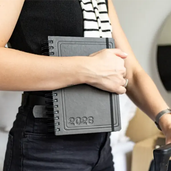PLANNER DIARIO 2026 MAGNOLIA CONCRETO BLACK