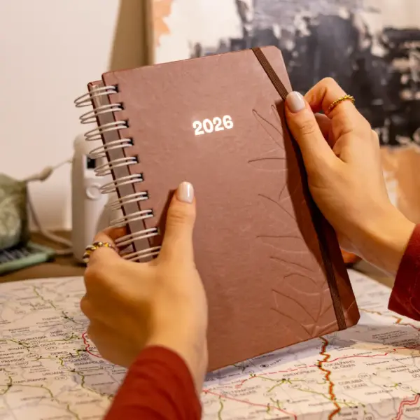 PLANNER DIARIO 2026 MAGNOLIA BOHO BOTANIC MARROM
