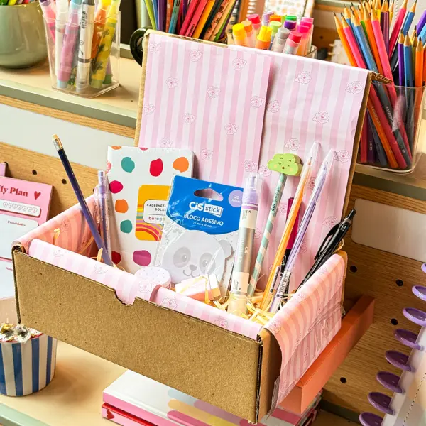 Kit Essencial - Caixa de 11 itens essenciais de escrita + Caderneta mini