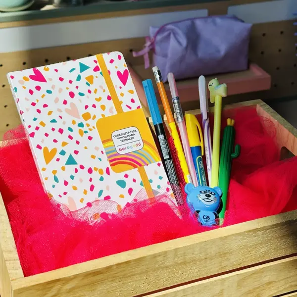 Kit Caderneta - 9 itens de papelaria