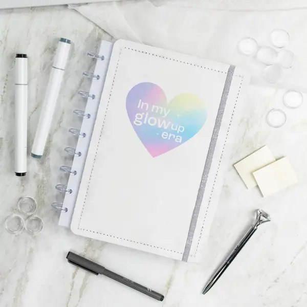 CADERNO DE DISCO MAGNOLIA LIZ MACEDO GLOW UP OFF WHITE